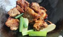 红烧排骨怎么做的视频,家常美味一步到位